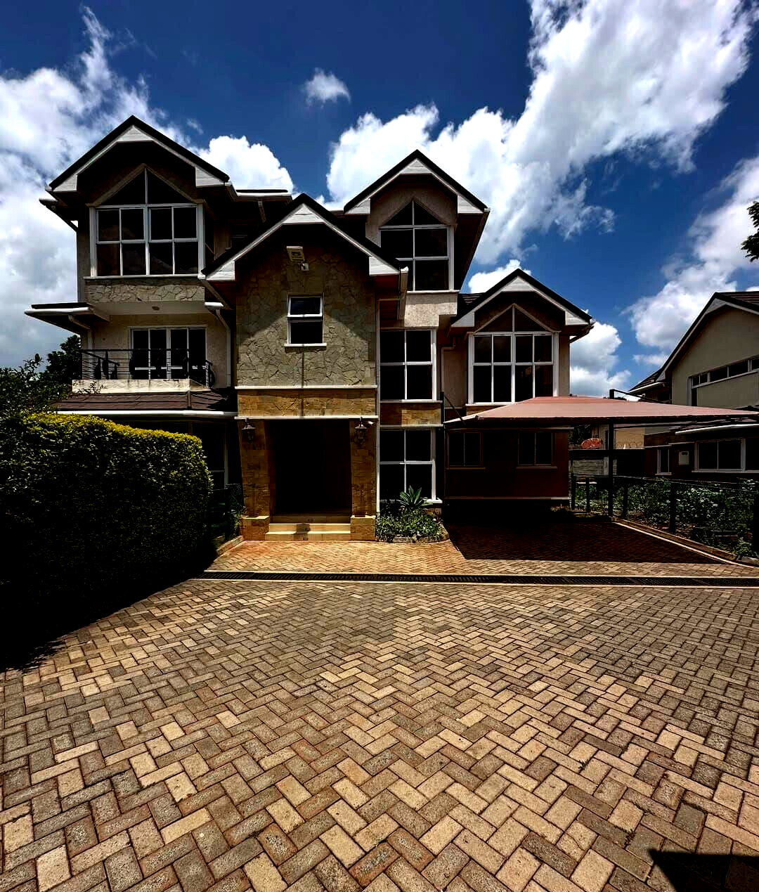 5-Ensuite Townhouse with Gym, Jacuzzi & DSQ - Lavington