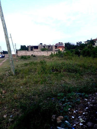 For Sale Quater Acre Plot Shanzu - Image 1