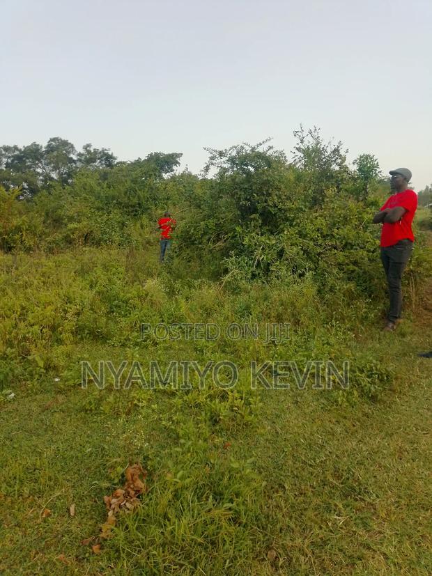 Bondo Jooust Gate B Near the Marquies Hotel