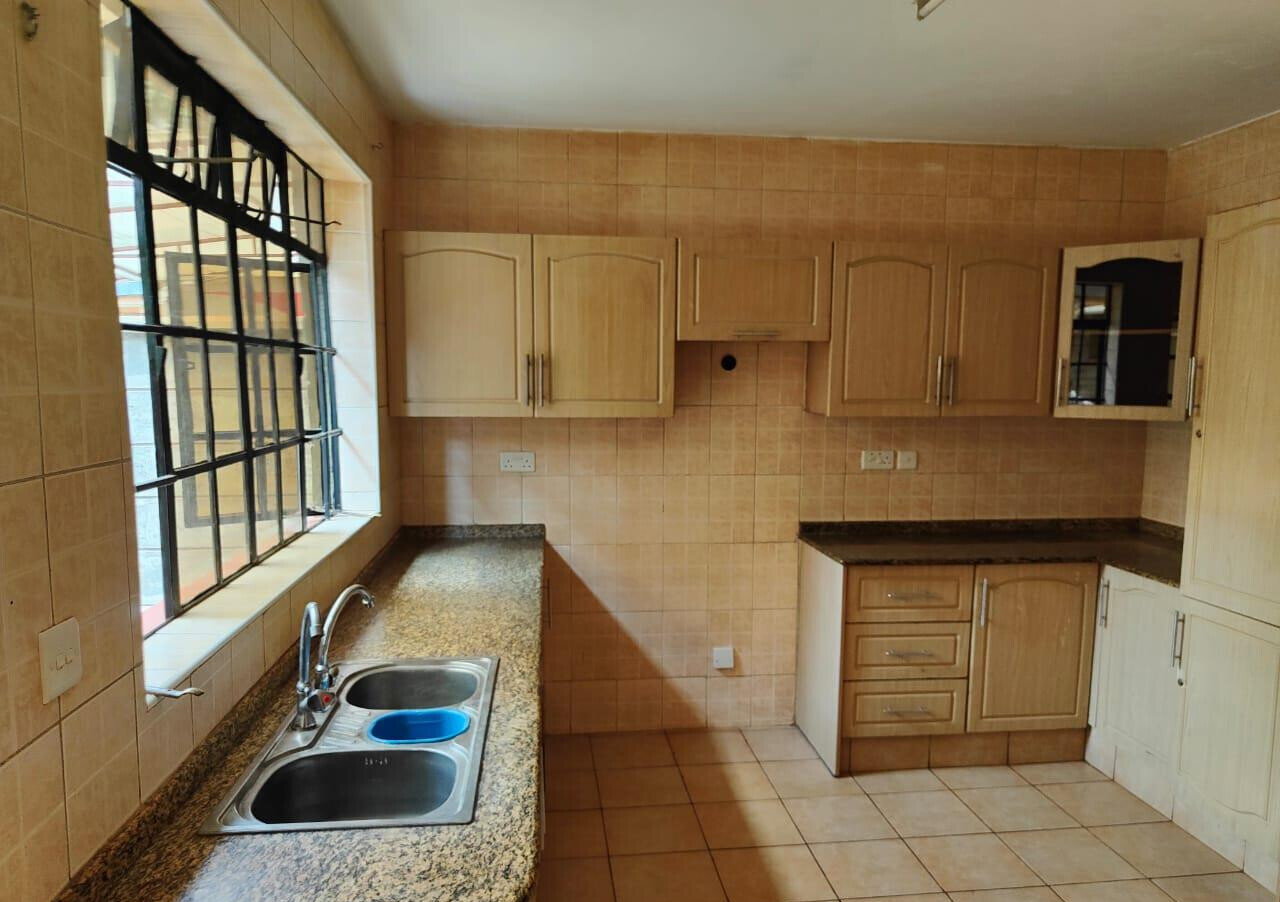 4-Ensuite Villa with Home Office & School Proximity - Lavington