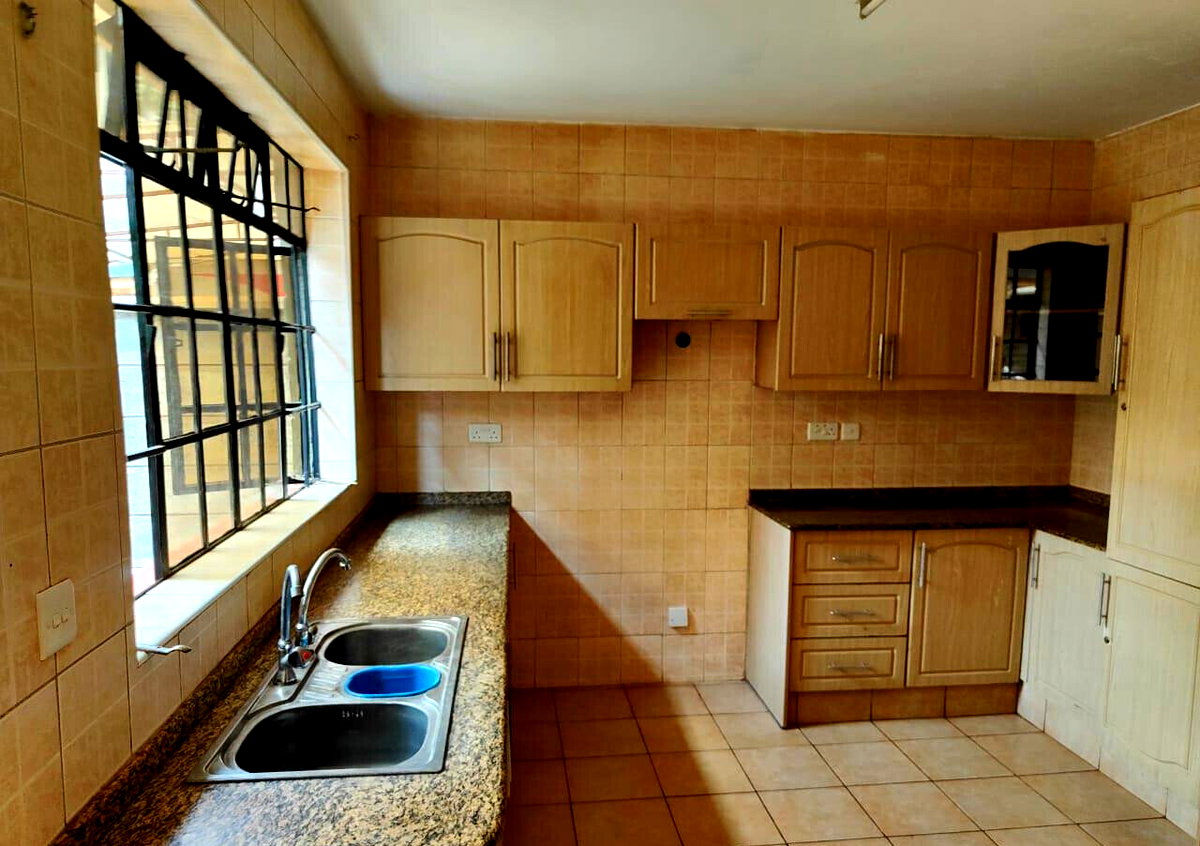 4-Ensuite Villa with Home Office & School Proximity - Lavington