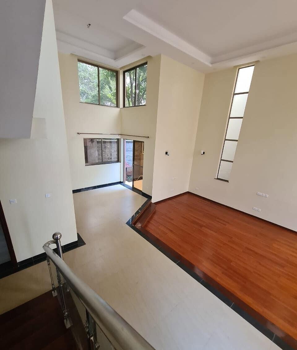 Newly Built 5-Ensuite Townhouse with Private Garden - Lavington