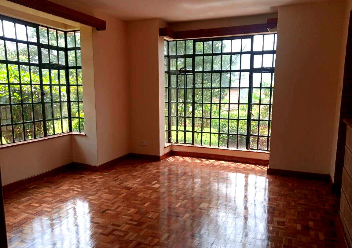 4BR All-Ensuite Townhouse with Safe Haven & Backup Power – Rosslyn