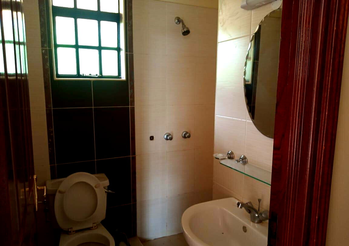 4BR All-Ensuite Townhouse with Safe Haven & Backup Power – Rosslyn