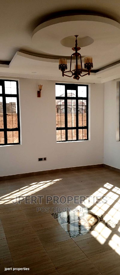 4bdrm Maisonette in Matangi Canan Estate, Ruiru for sale - Image 8