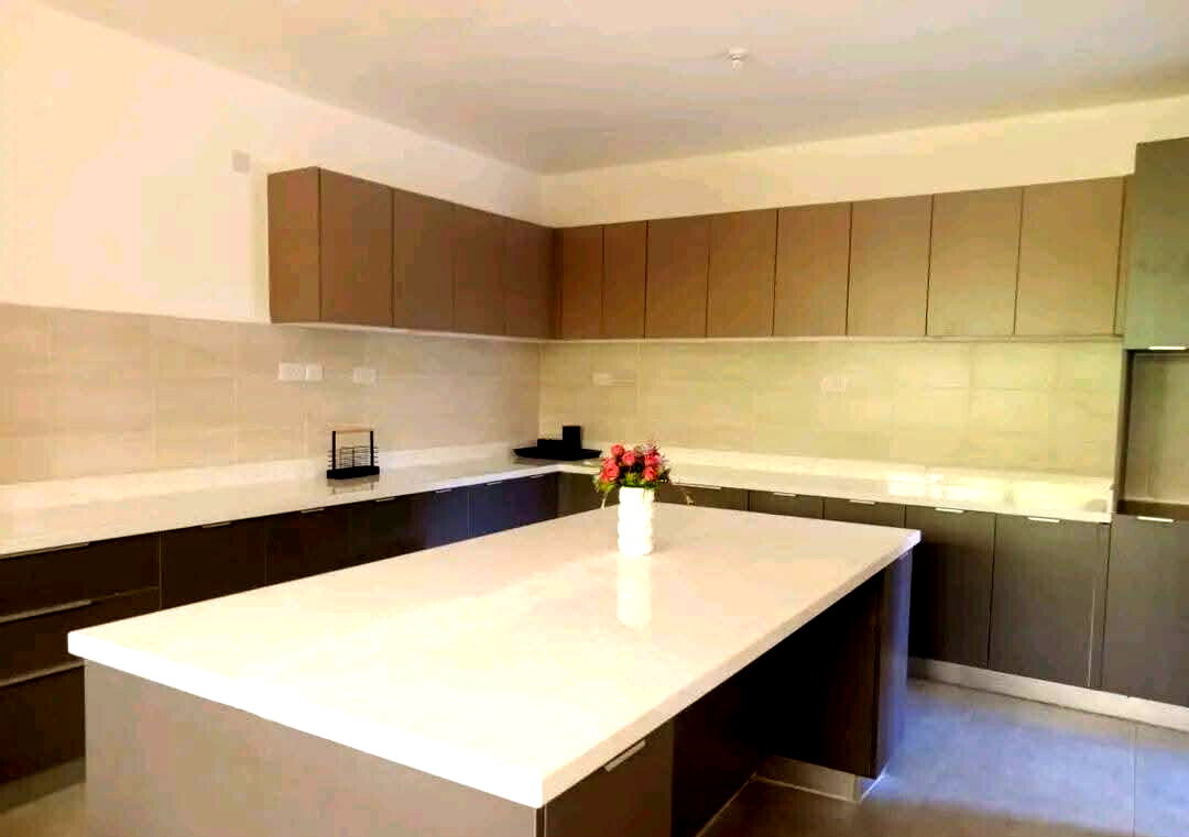 5-Bed Townhouse with DSQ & Double-Volume Living – Karen