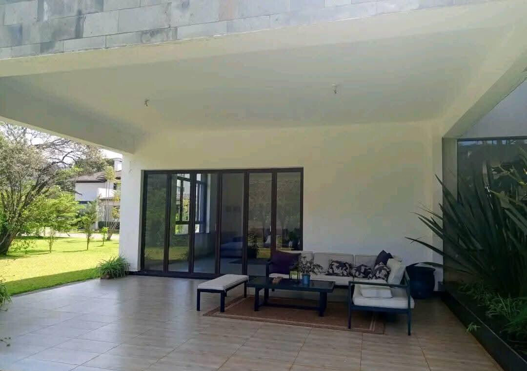 5-Bed Townhouse with DSQ & Double-Volume Living – Karen