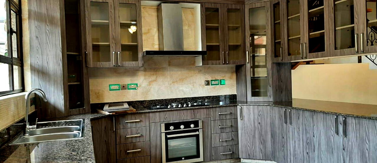 Brand New 5-Ensuite Townhouse with Lift & Mature Garden - Lavington
