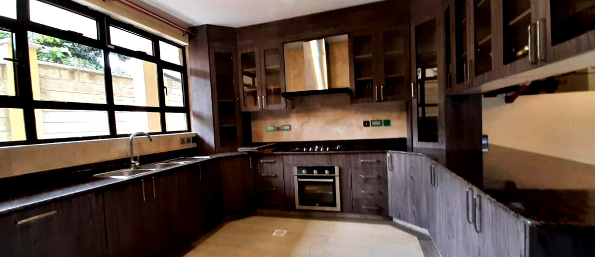 Brand New 5-Ensuite Townhouse with Lift & Mature Garden - Lavington