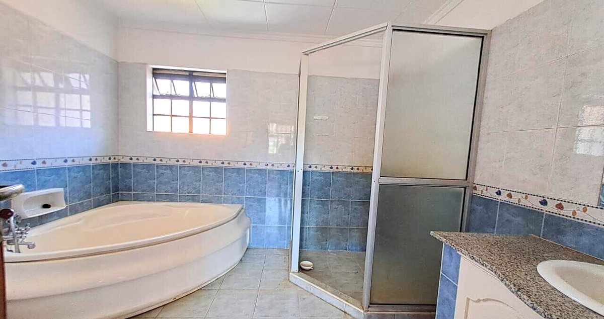 4-Ensuite Townhouse with Prayer Room & Pool - Westlands