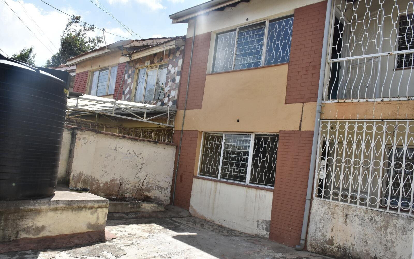 4BR Townhouse with DSQ & Master Ensuite - Golden Gate, South B