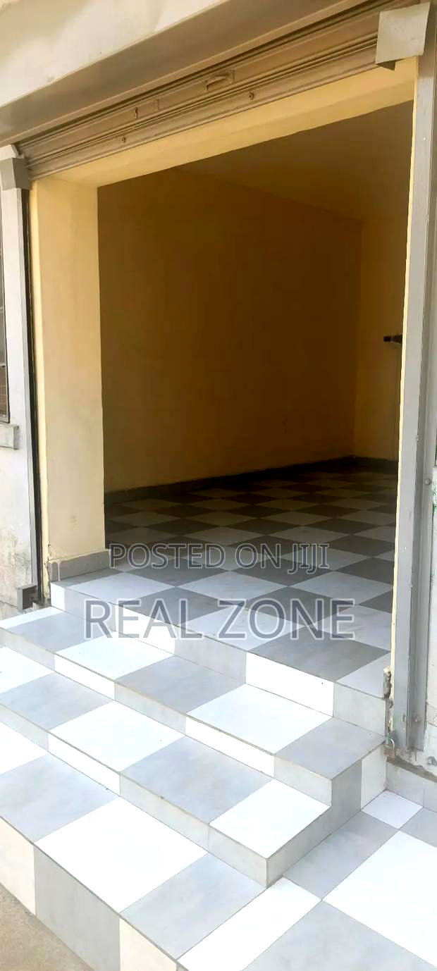 Shop at Ngara to Let
