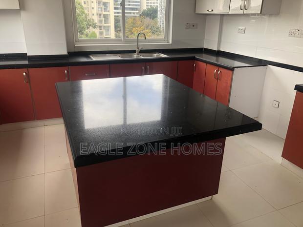 3bdrm Apartment in Rhapta Road for rent