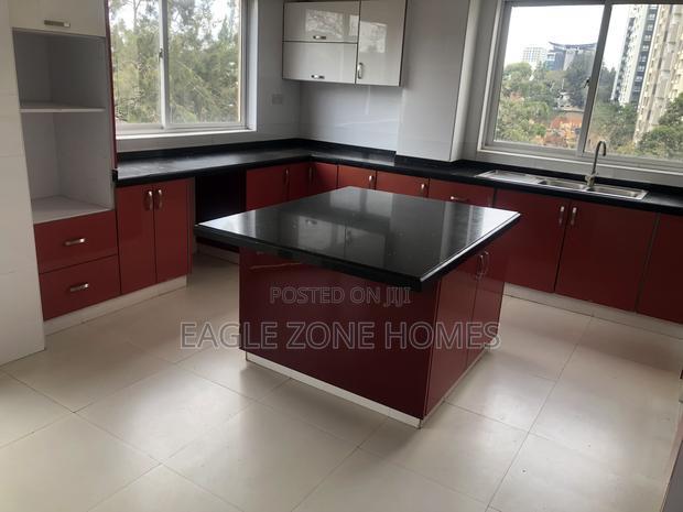 3bdrm Apartment in Rhapta Road for rent