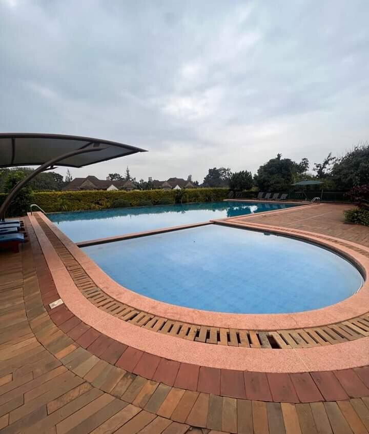 4BR Townhouse with Indoor-Outdoor Flow & SQ - Runda