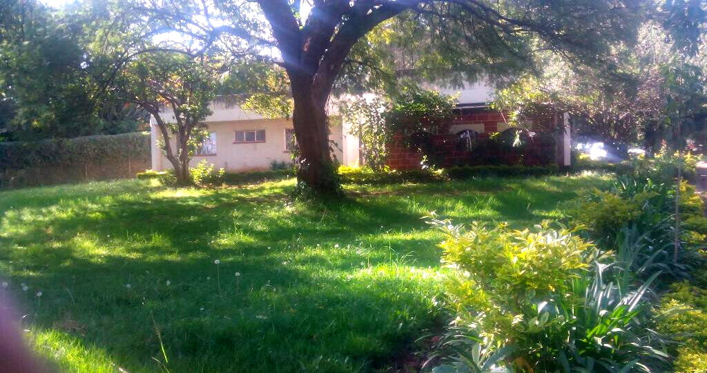 1 Acre Westlands Plot with Garden