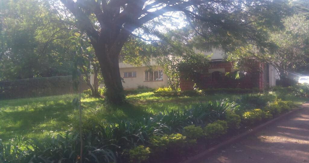 1 Acre Westlands Plot with Garden