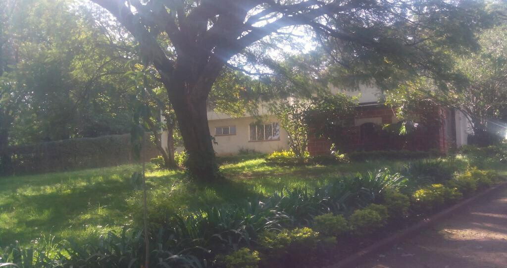 1 Acre Westlands Plot with Garden