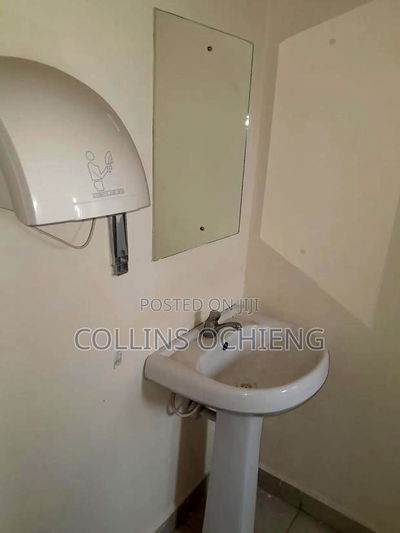 Warehouse (7,000sqft) to Let - Airport Area - Image 10