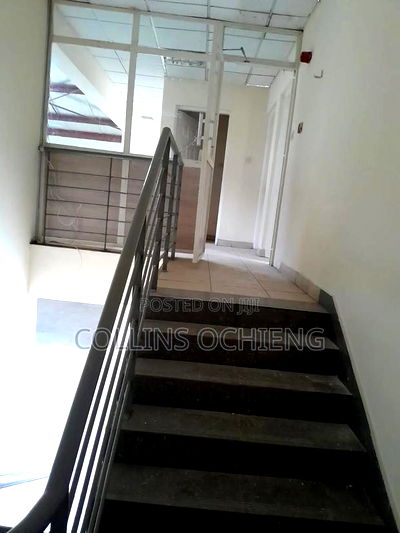 Warehouse (7,000sqft) to Let - Airport Area - Image 5