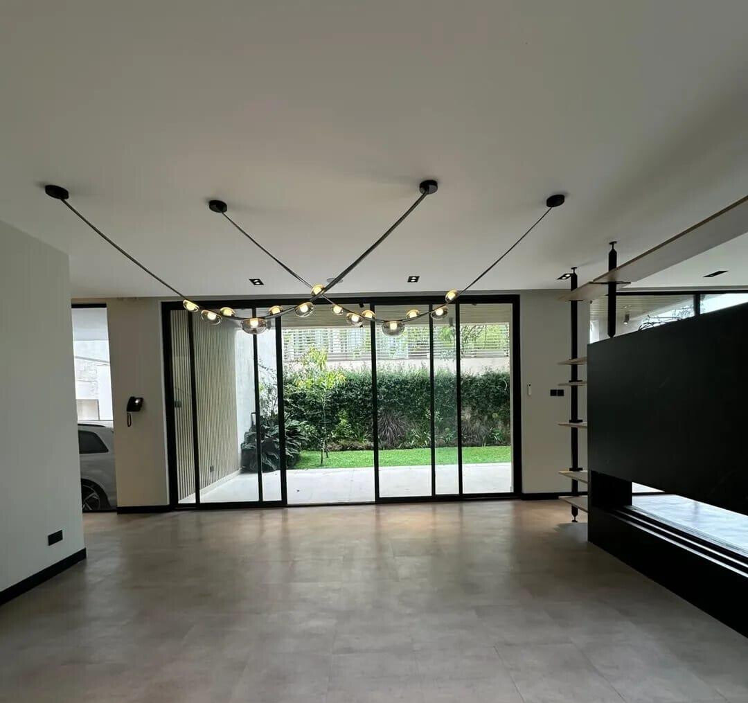 Executive 5BR Smart Villa in Gated Riverside Community - Nairobi
