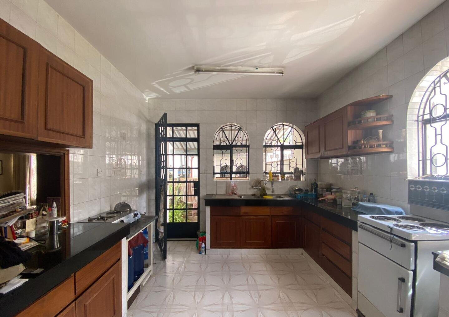 Spacious 5-Bed Townhouse with Water Security - Westlands