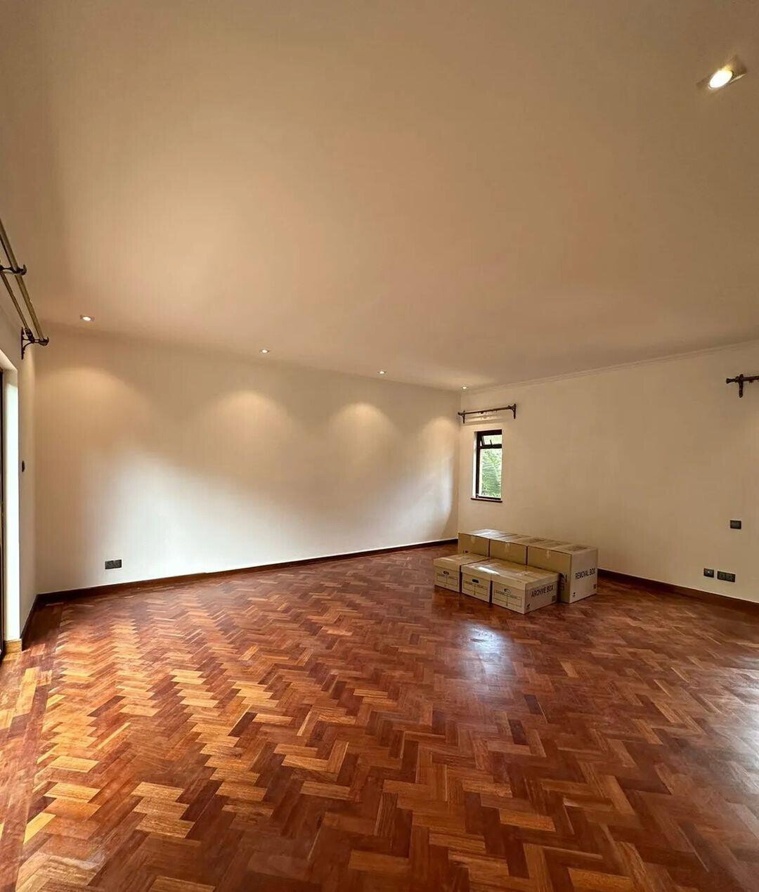 4-Ensuite Townhouse with Generator & Family Room - Lavington