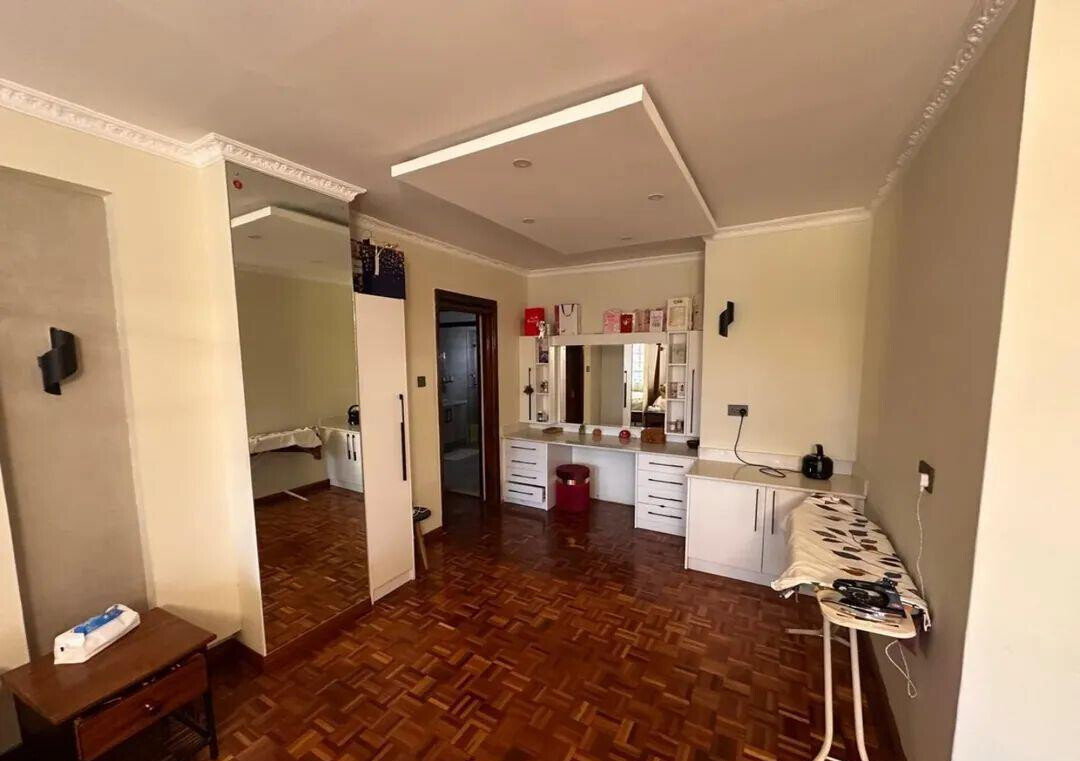 Half Acre 5BR Haven at KSh 350K