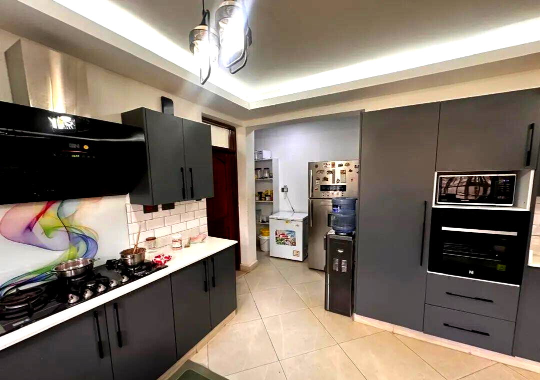 Half Acre 5BR Haven at KSh 350K