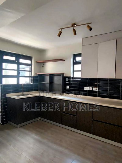 4bdrm Townhouse/Terrace in Ruiru for sale - Image 2