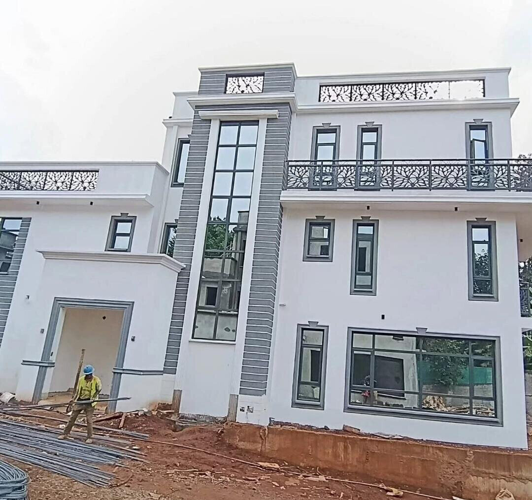 Quarter-Acre Luxury Villa with Private Pool - Lavington
