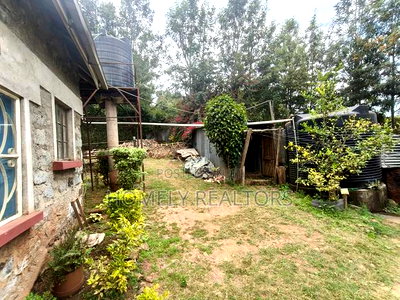 1.25 Acres With a 4-Bedroom Bungalow in Boroti Thigio Near Tarmac - Image 3