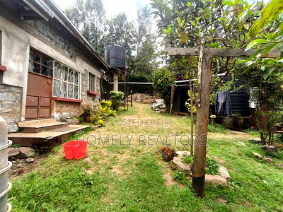 1.25 Acres With a 4-Bedroom Bungalow in Boroti Thigio Near Tarmac - Image 8