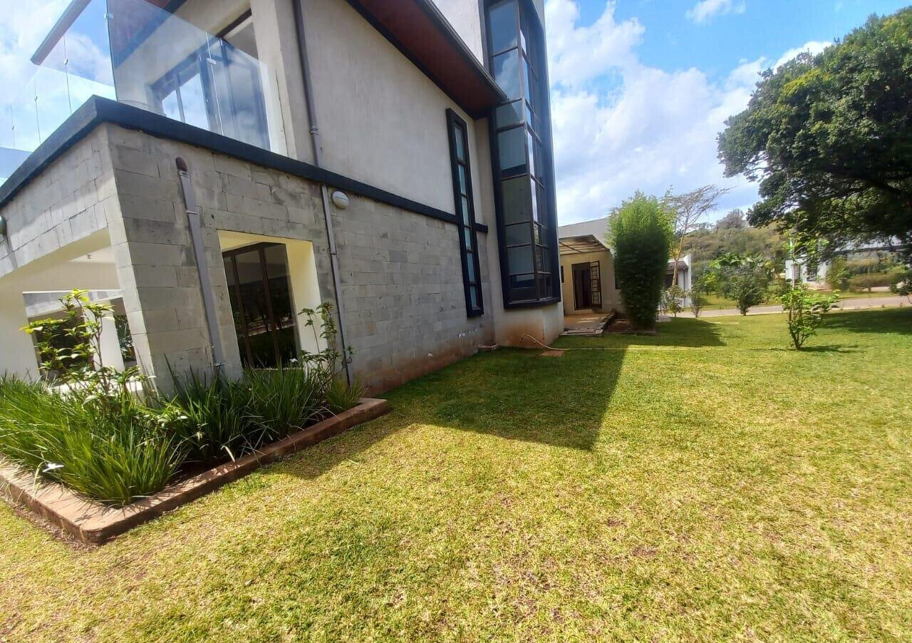 4-Ensuite Townhouse with Gym & Pool on Half-Acre – Karen