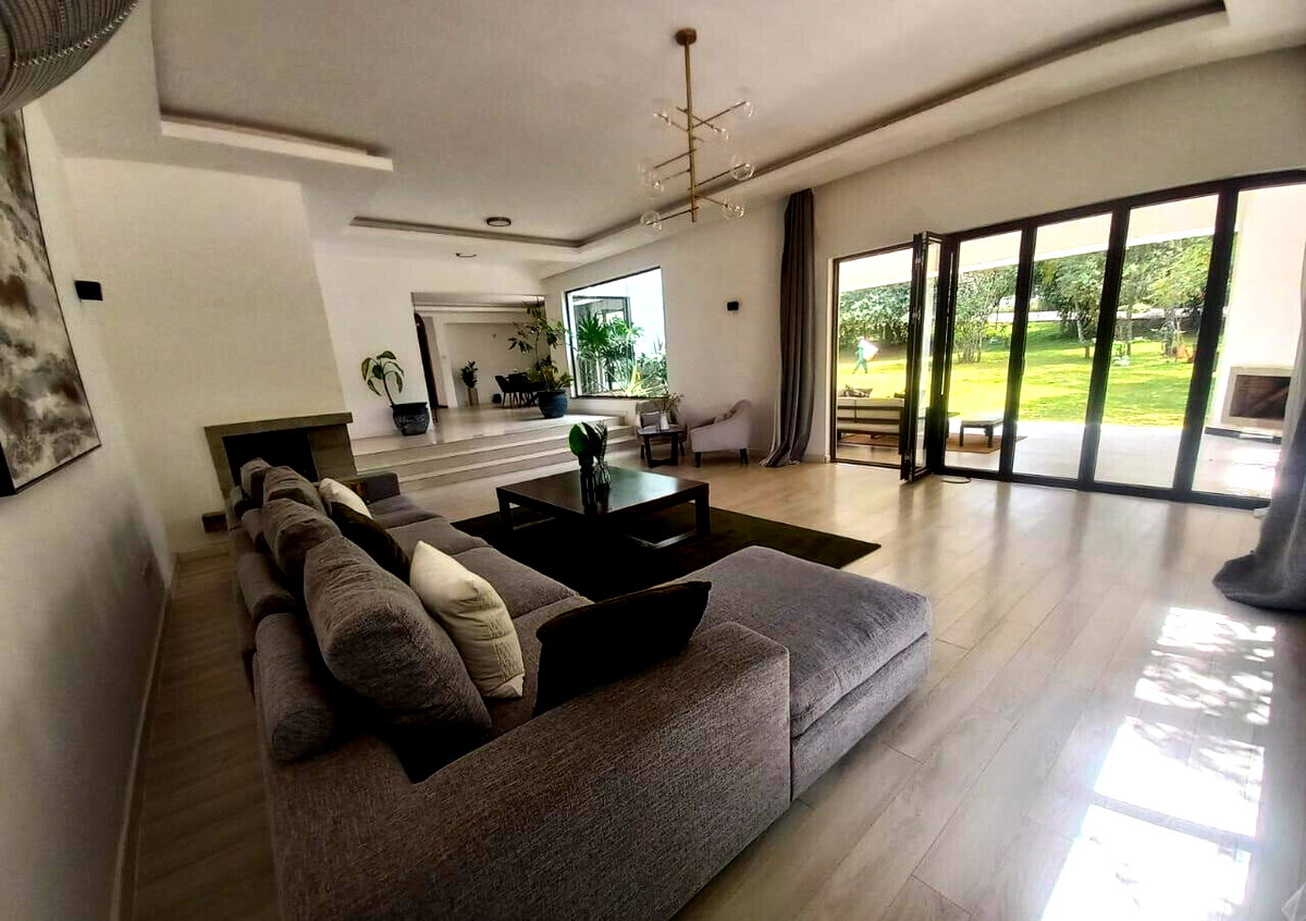 4-Ensuite Townhouse with Gym & Pool on Half-Acre – Karen