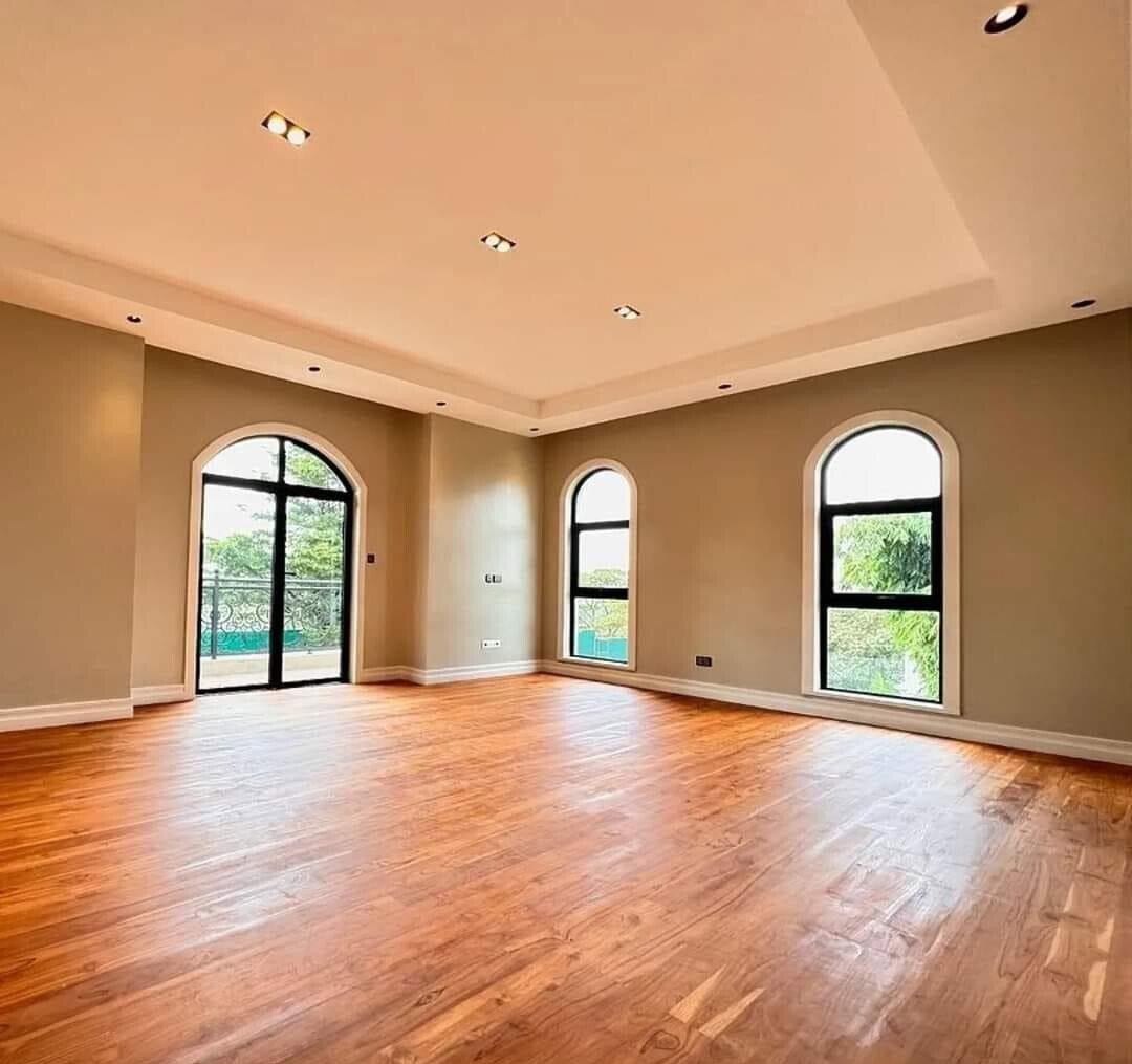 Double-Height Lobby Villa with Smart Home & DSQ - Loresho