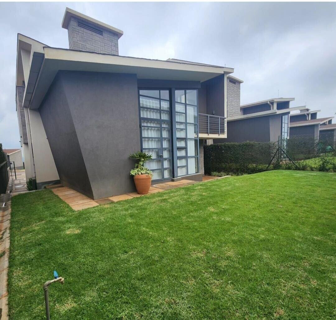 4BR All-Ensuite Townhouse with Heated Pool & Clubhouse - Limuru
