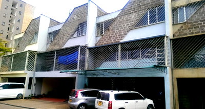 Spacious 4BR Maisonette with Servant Quarters - Parklands