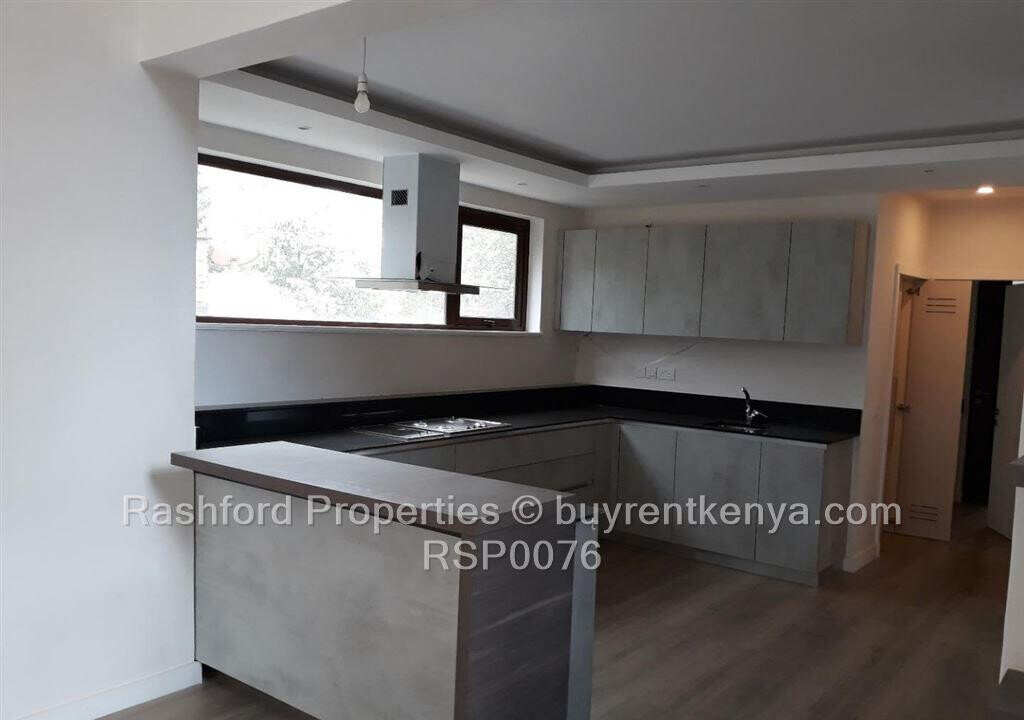 4-Ensuite Townhouse with Rooftop Terrace & DSQ - Lavington