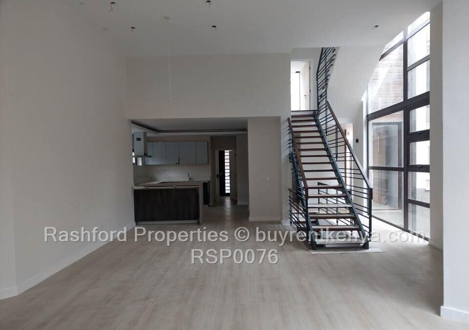 4-Ensuite Townhouse with Rooftop Terrace & DSQ - Lavington