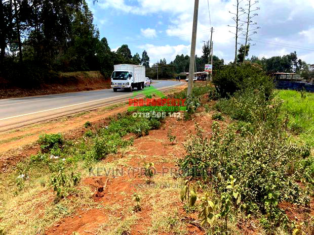 Land for Sale Touching Tarmac in Kikuyu, Kamangu.