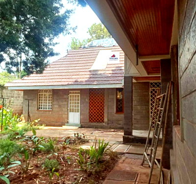 Half Acre 4BR Haven at KSh 426K