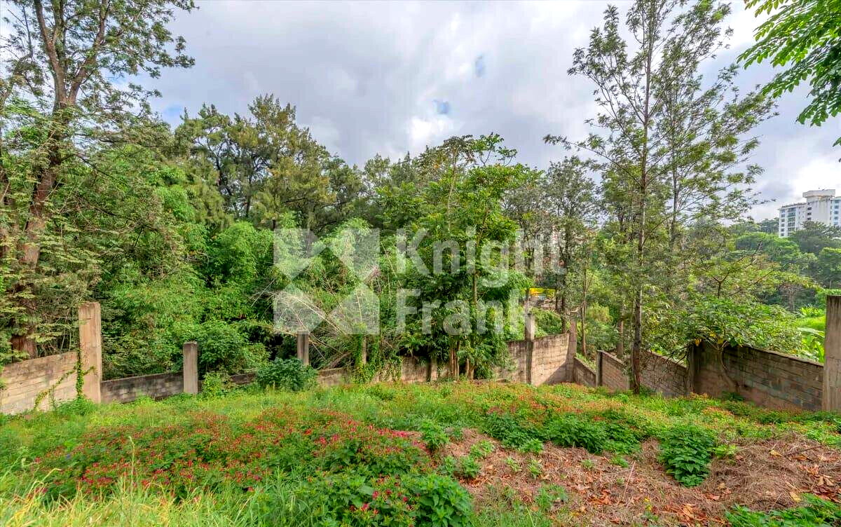 0.72 Acre Riverside Plot at KSh 180M