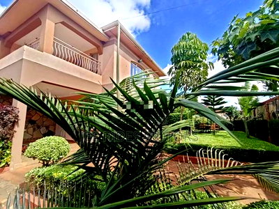 Furnished 4bdrm Maisonette in Westlands, Witeithie for sale - Image 2