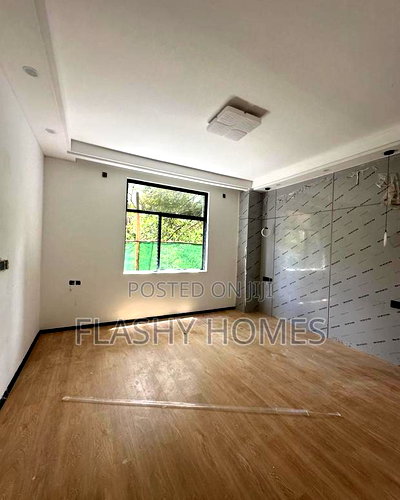 5bdrm Villa in Valley Arcade for sale - Image 3