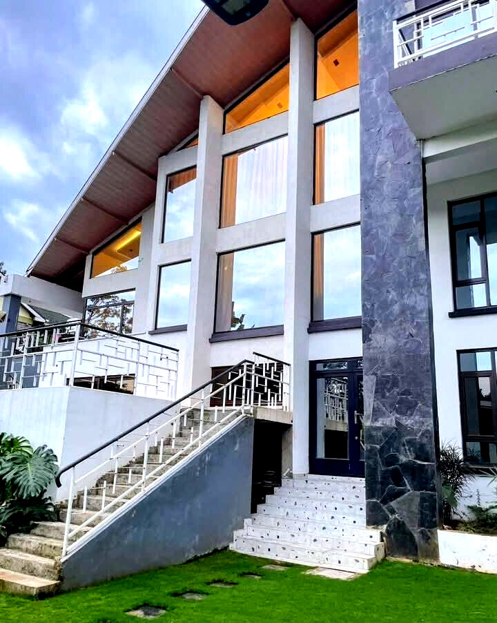 5-Bedroom All-Ensuite Masterpiece on Half an Acre – Kiambu Road