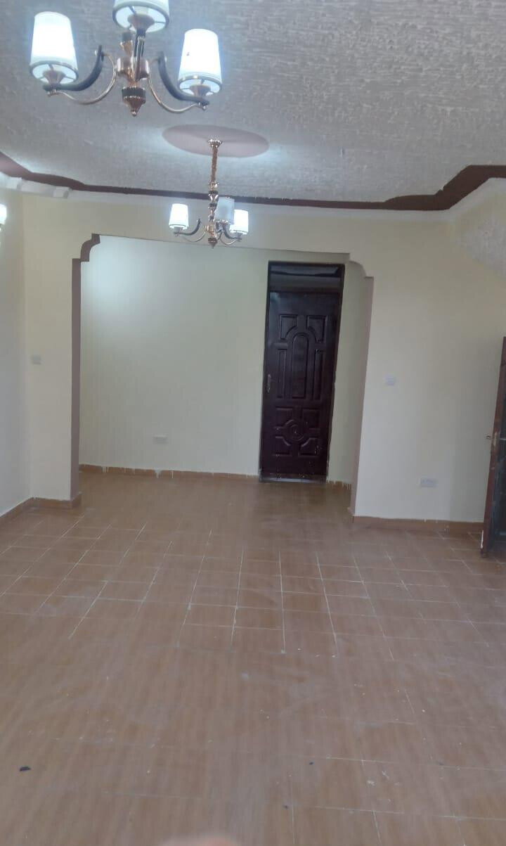 4-Bed Solar Townhouse with Mt Kenya Views & Train Access - Nanyuki