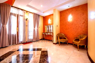 4bdrm Villa in Karen, Nairobi Central for sale - Image 4