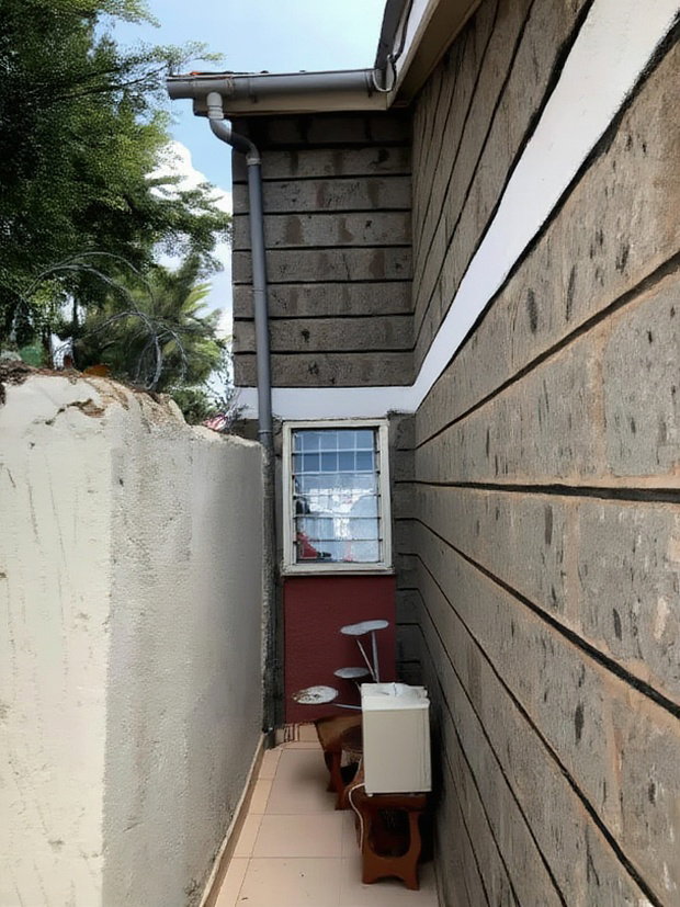 3bdrm Bungalow in Komarock for sale
