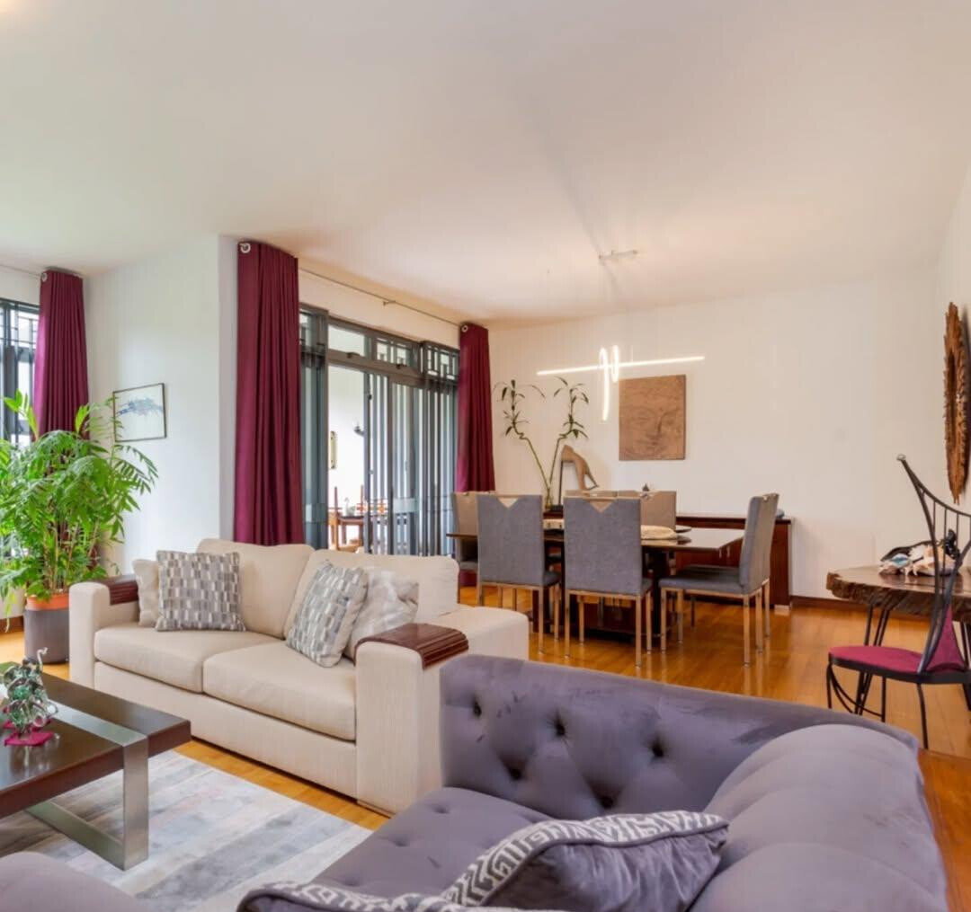 5-Ensuite Townhouse with DSQ & Gazebo - Spring Valley